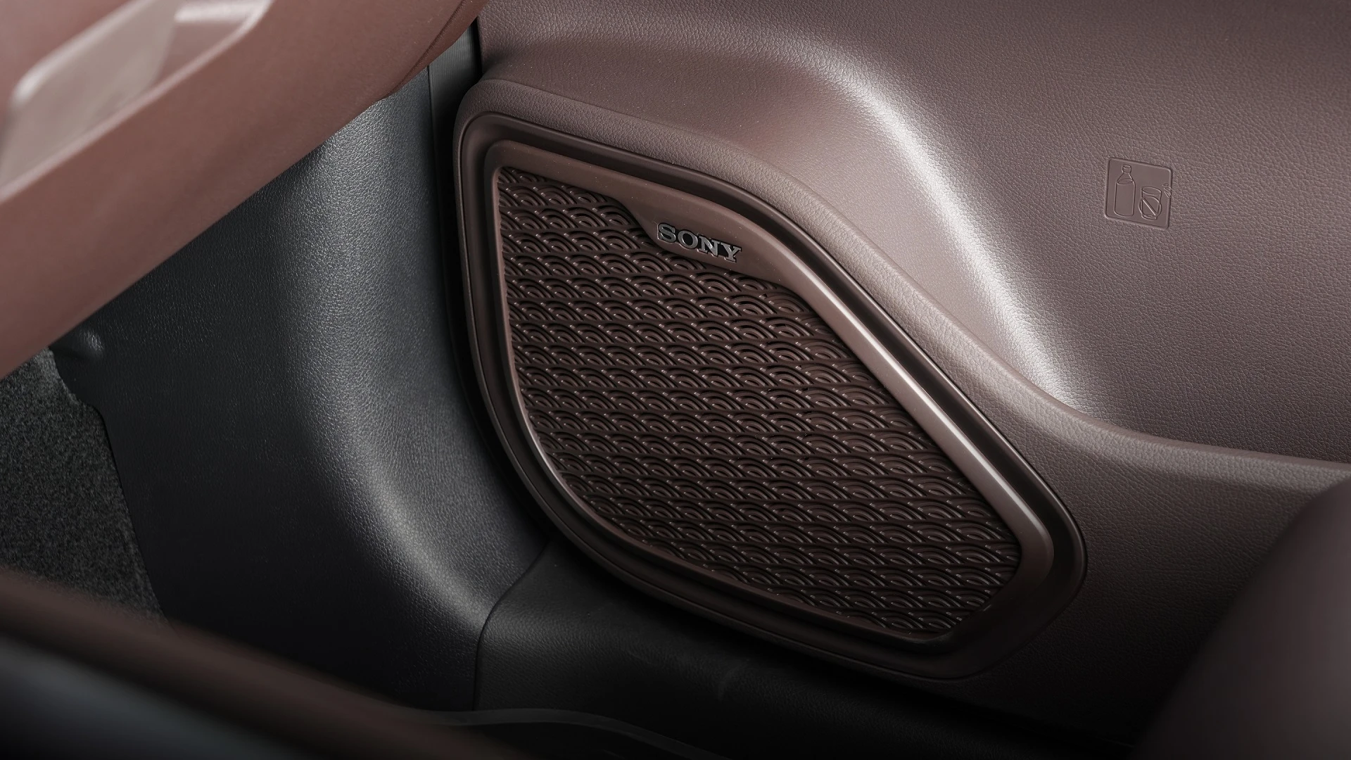 Sony premium audio tizimi